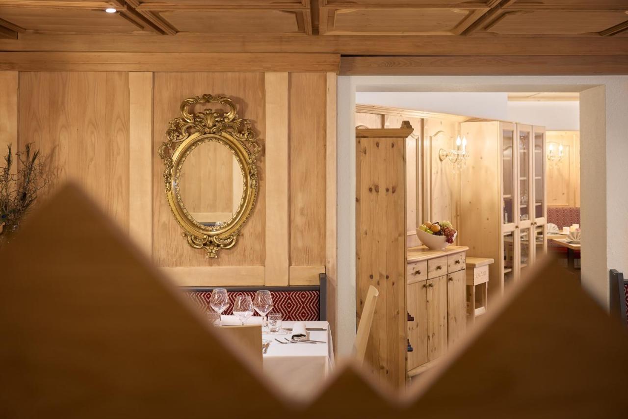 Hotel Table Corvara In Badia Dış mekan fotoğraf