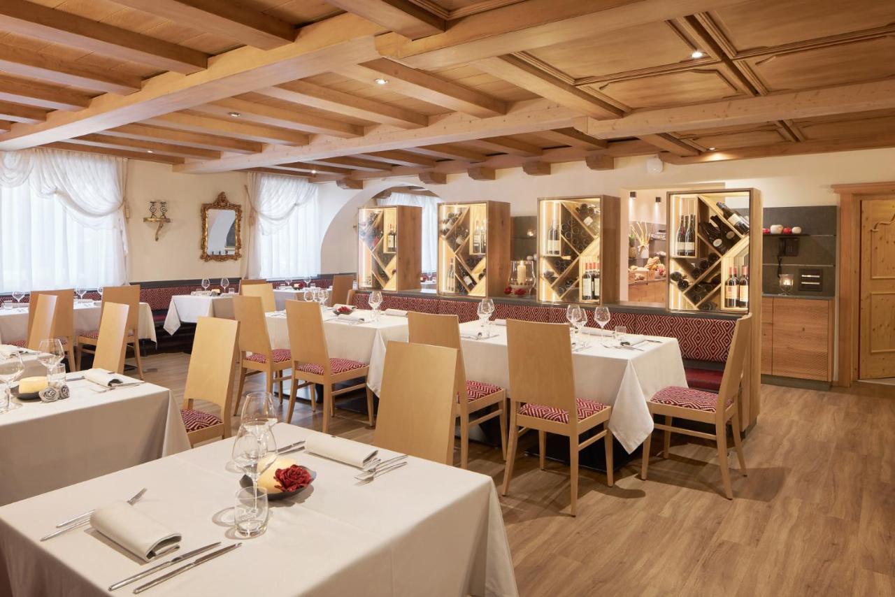 Hotel Table Corvara In Badia Dış mekan fotoğraf