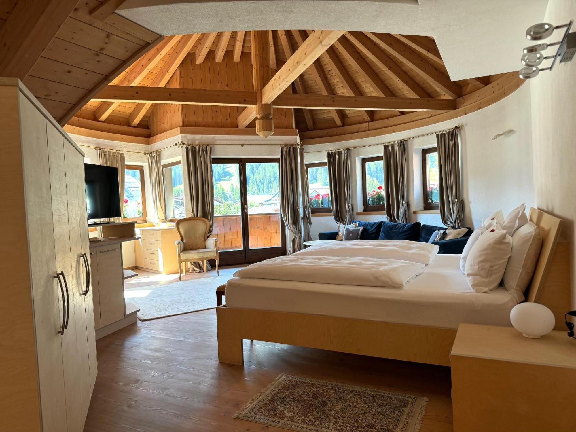 Hotel Table Corvara In Badia Dış mekan fotoğraf
