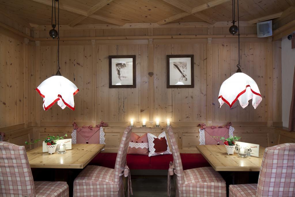 Hotel Table Corvara In Badia Dış mekan fotoğraf