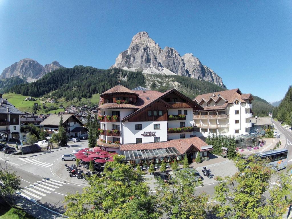 Hotel Table Corvara In Badia Dış mekan fotoğraf